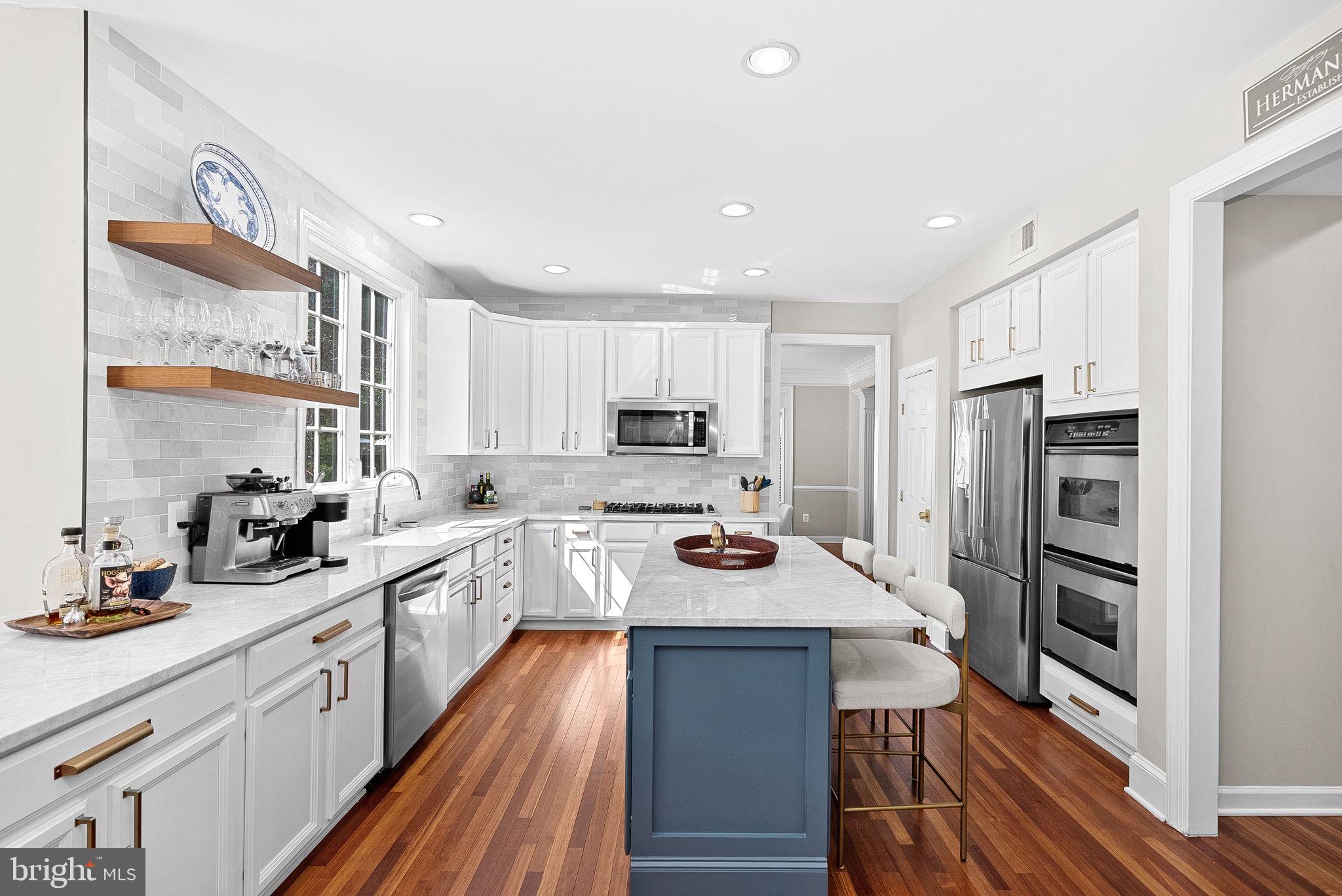 RIVER CREEK - Residential