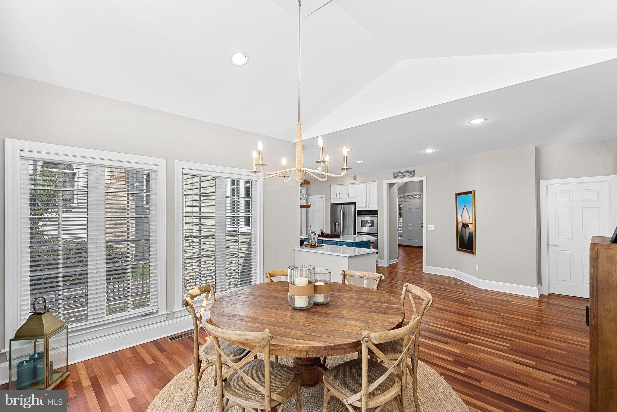 RIVER CREEK - Residential