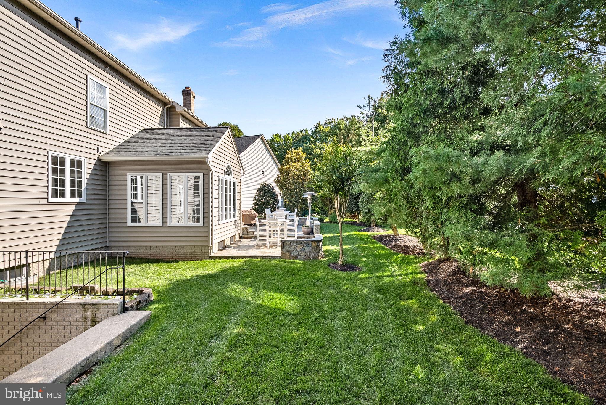 RIVER CREEK - Residential