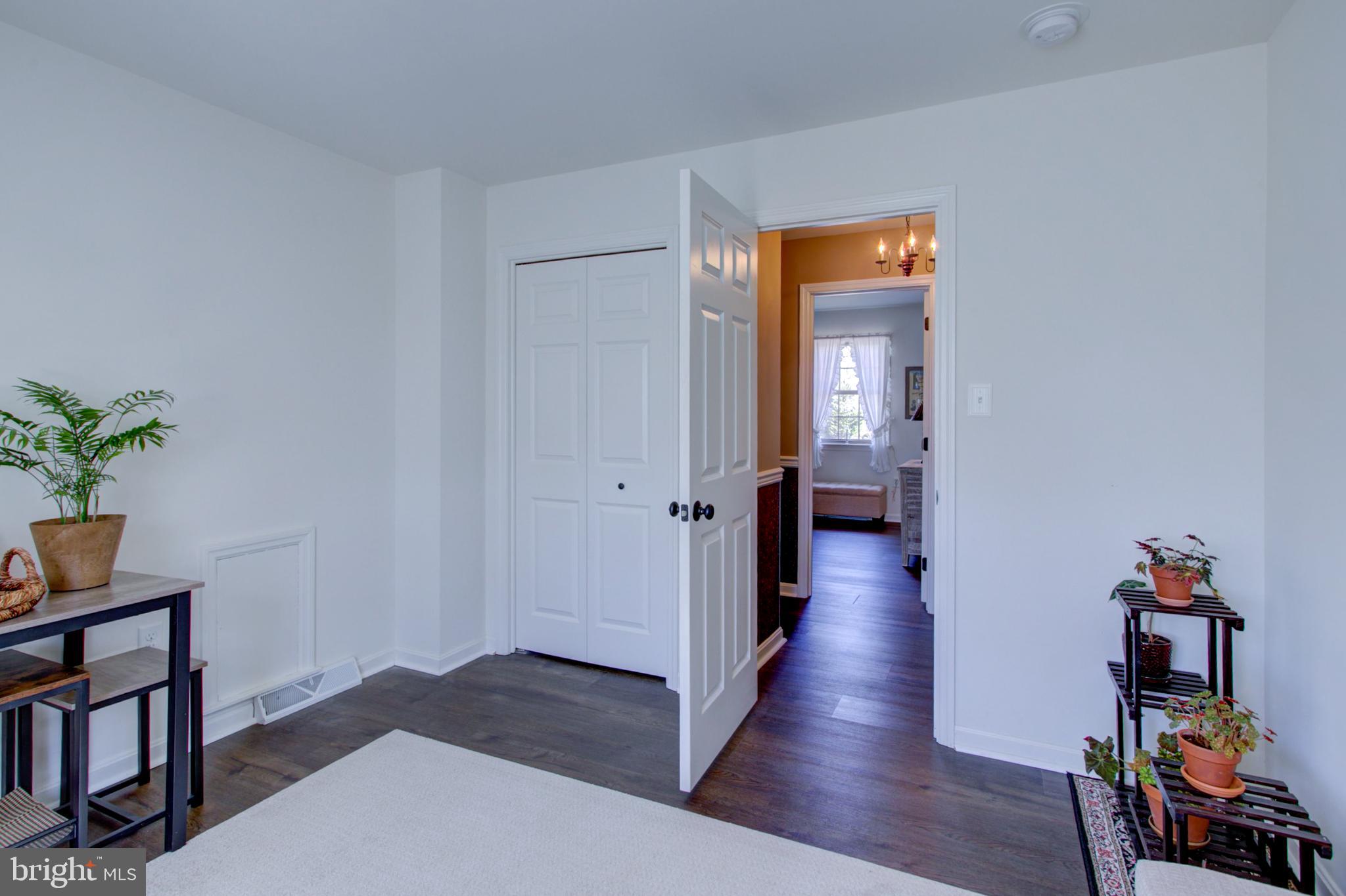 CHATELAINE - Residential