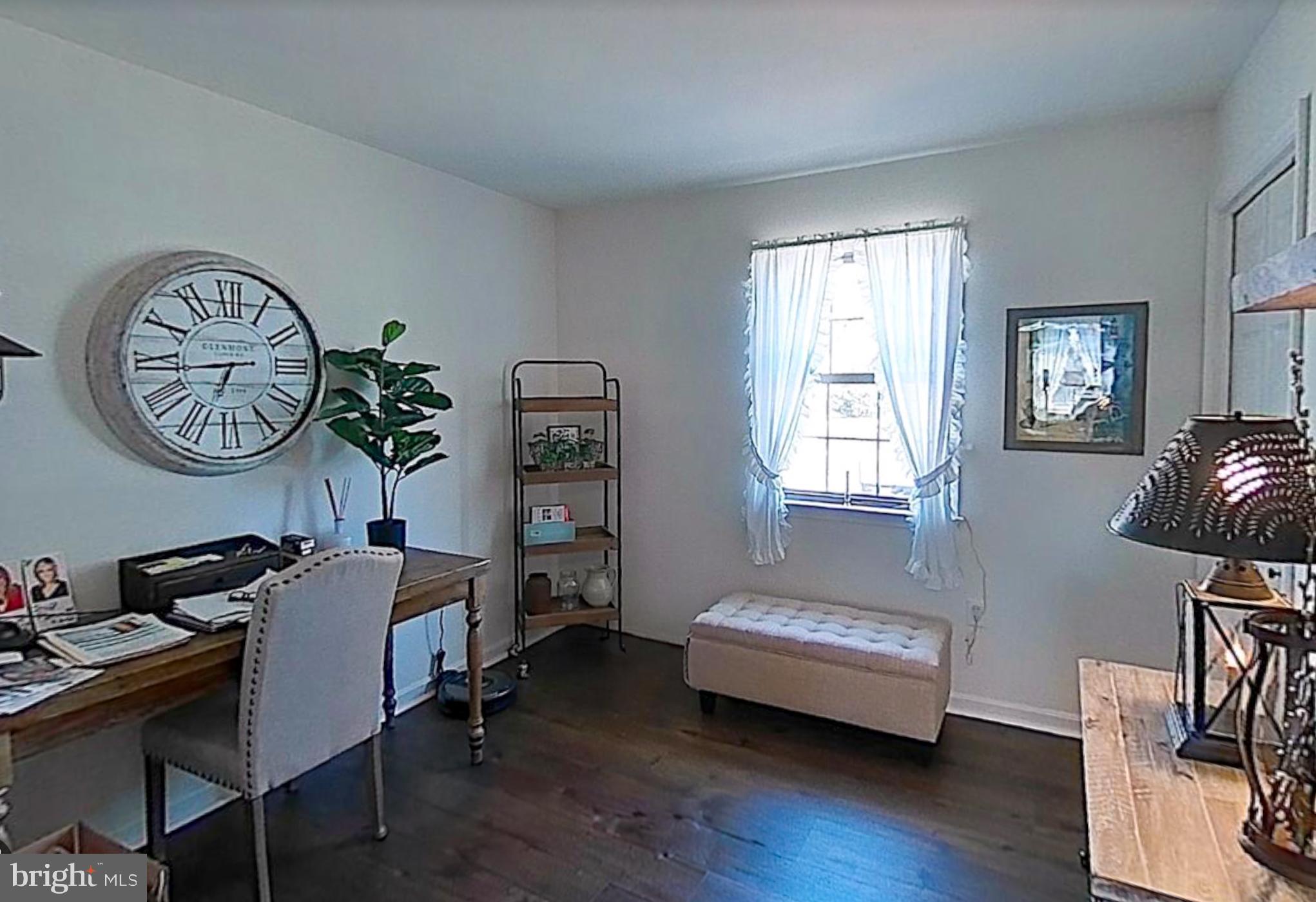 CHATELAINE - Residential