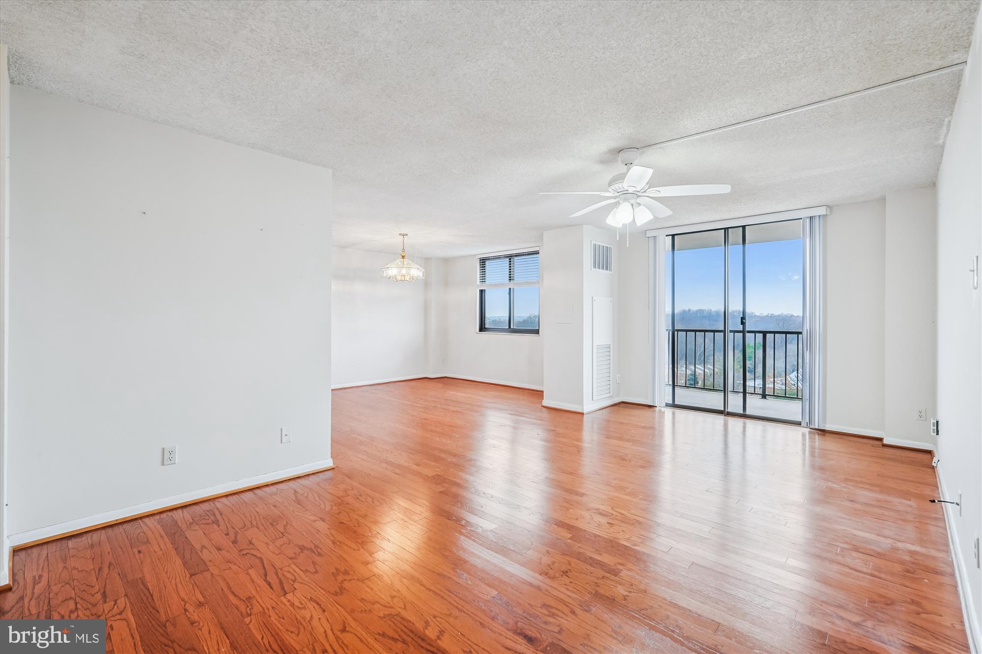 WESTLAKE TERRACE - Residential