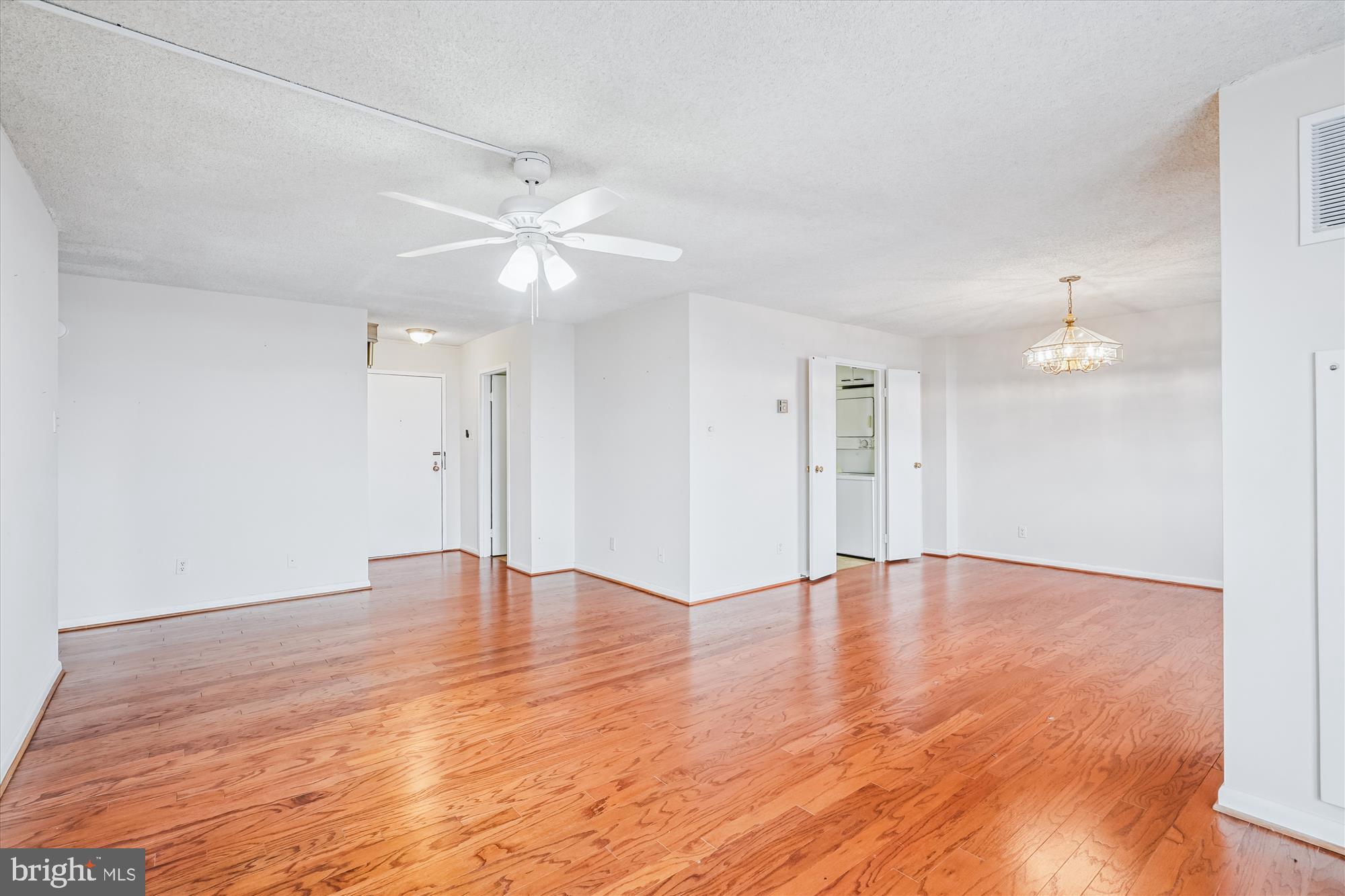 WESTLAKE TERRACE - Residential