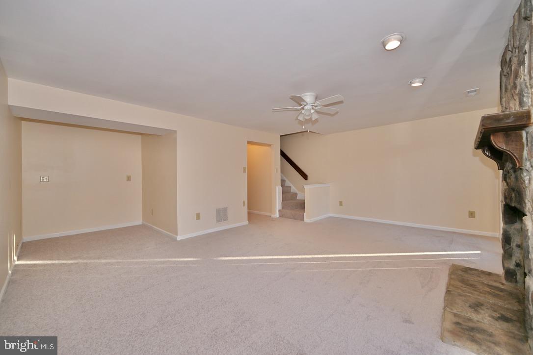 DUFIEF - Residential Lease