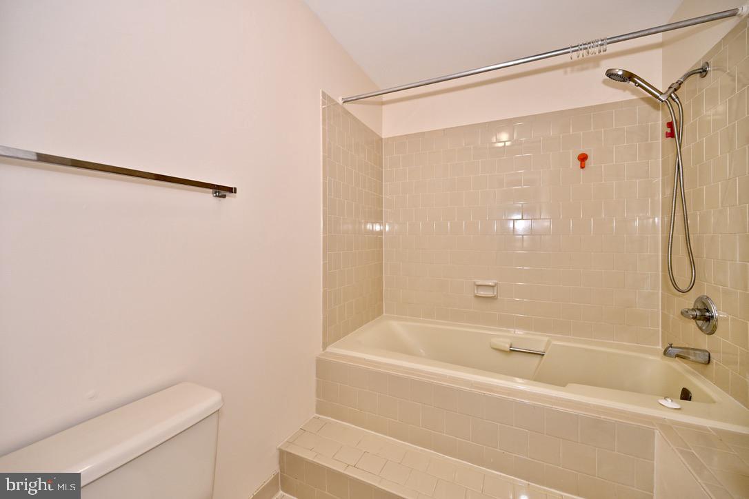 DUFIEF - Residential Lease