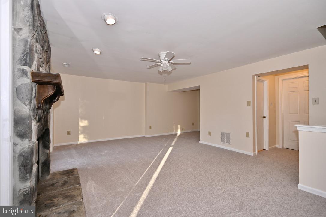 DUFIEF - Residential Lease