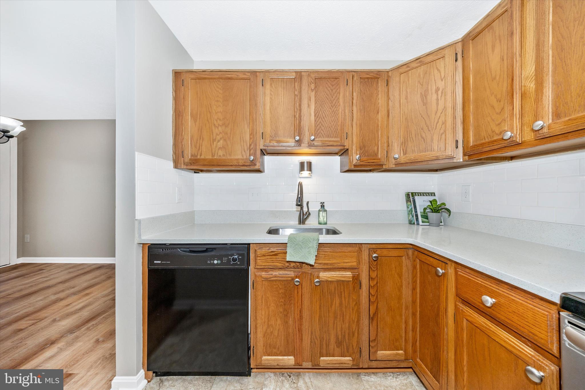 AVONDALE CONDOMINIUM - Residential