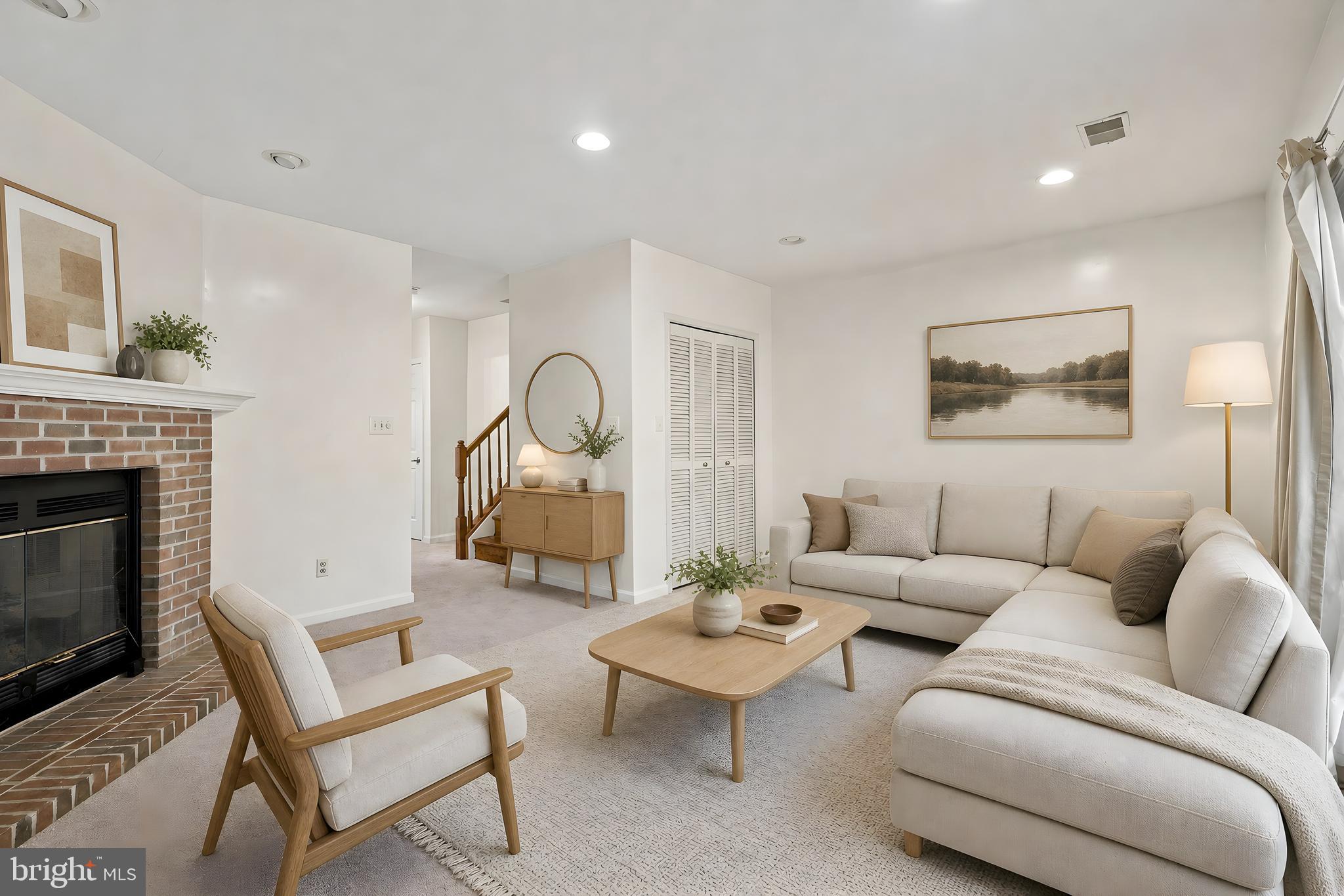 HUNTERS RUN - Residential
