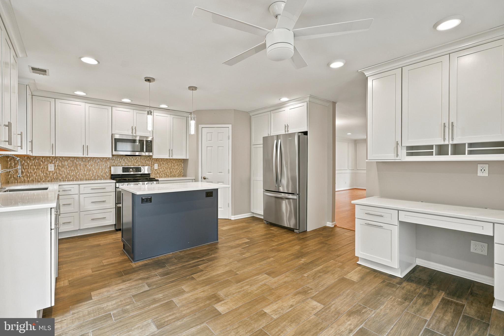 HUNTERS RUN - Residential
