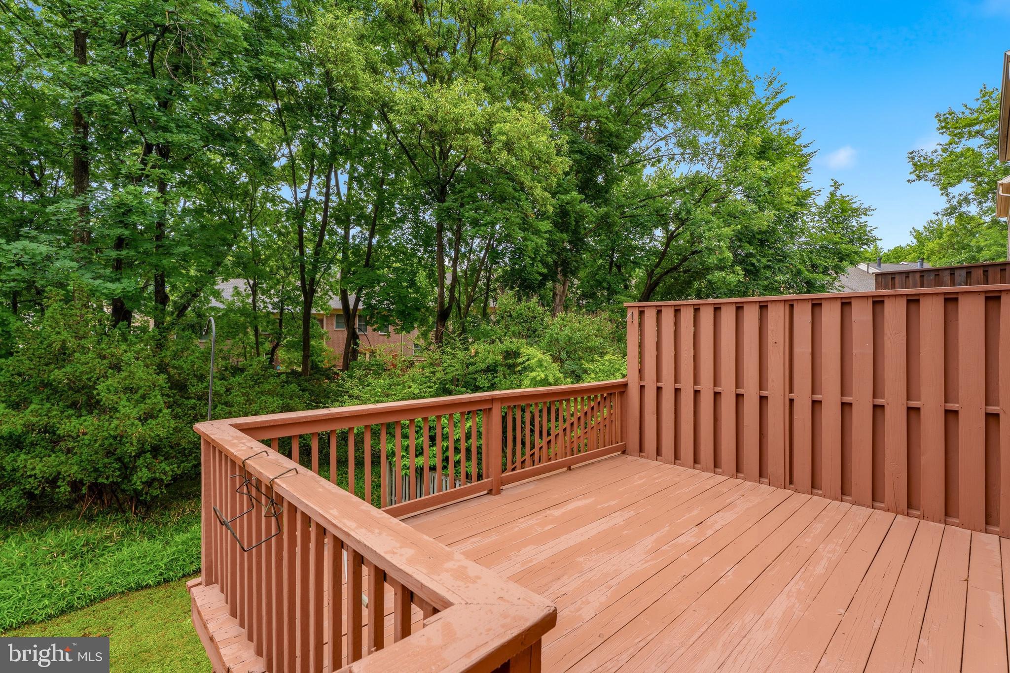 HUNTERS RUN - Residential