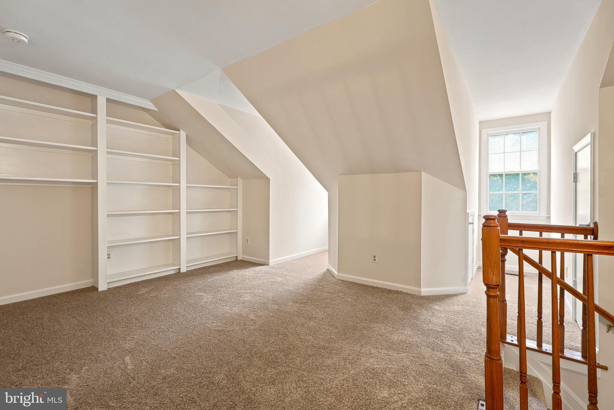 HUNTERS RUN - Residential
