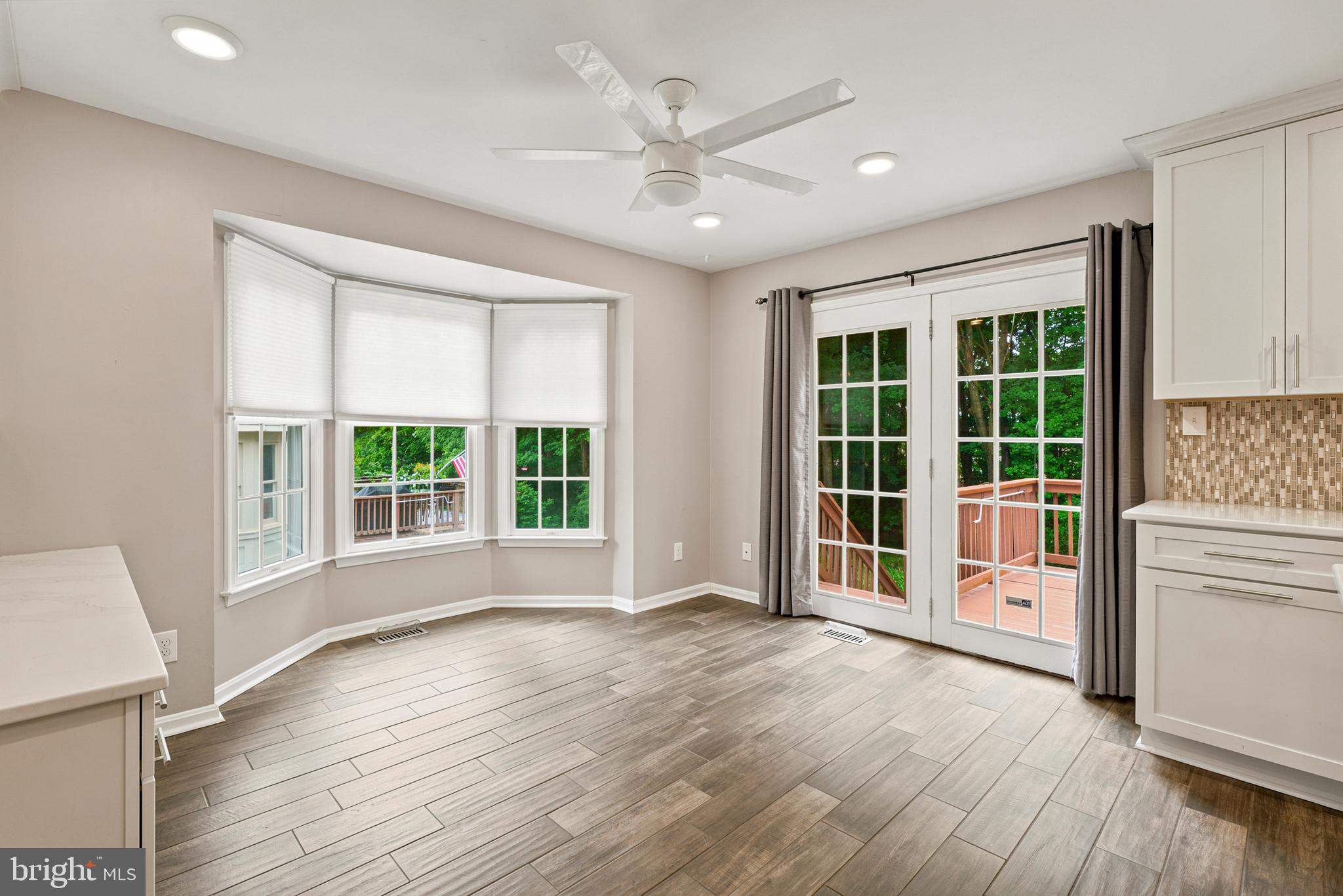 HUNTERS RUN - Residential