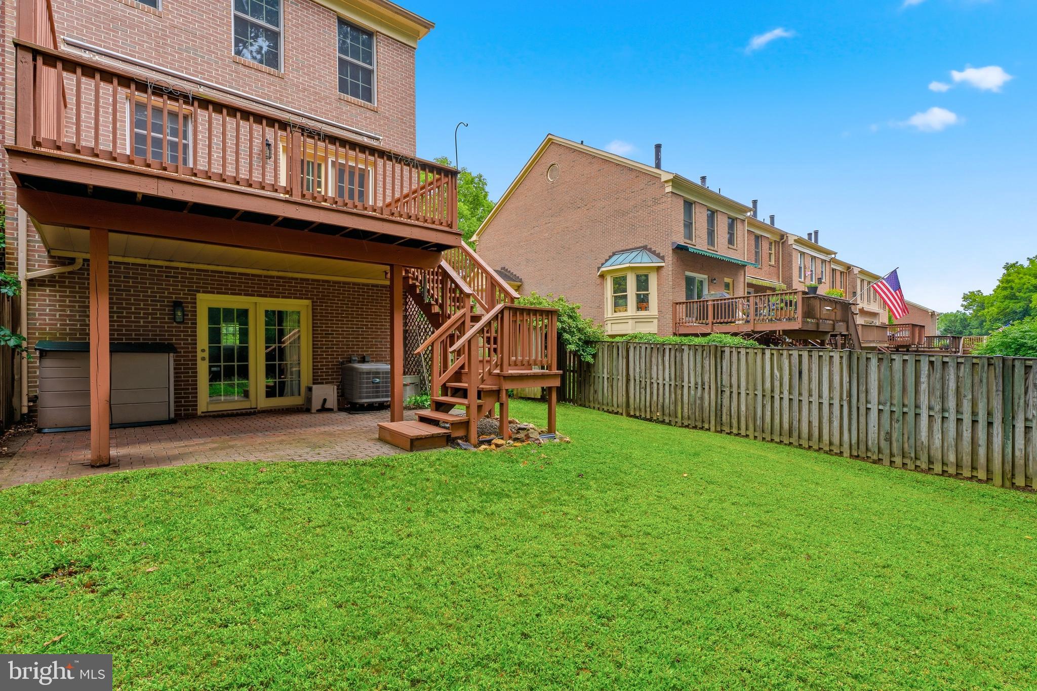 HUNTERS RUN - Residential