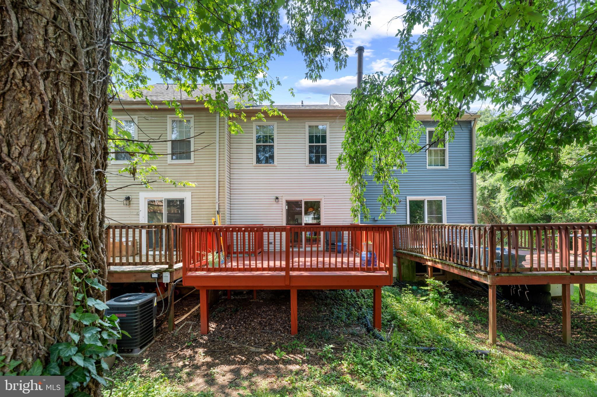 MARBLE HILL - Residential
