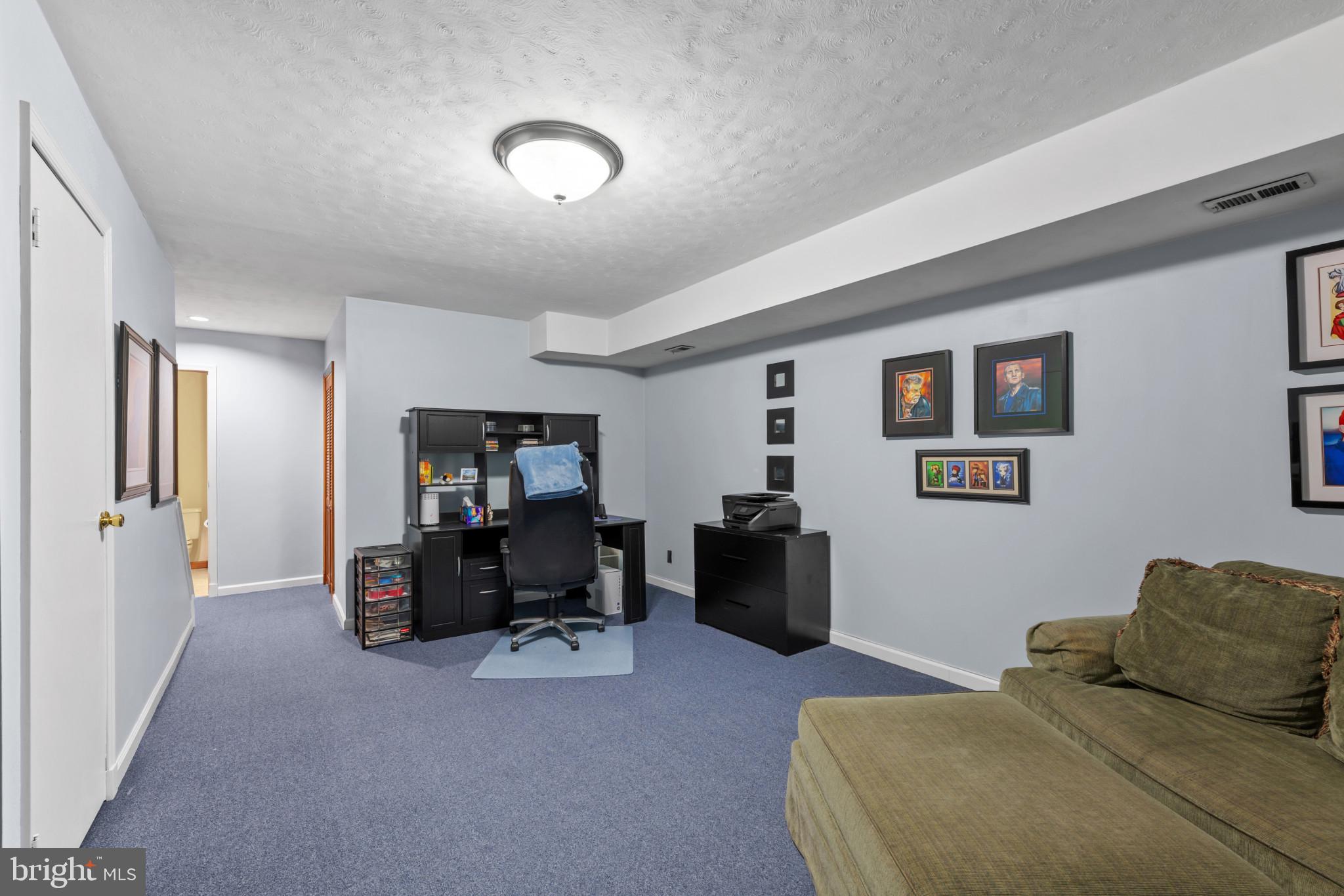 MARBLE HILL - Residential