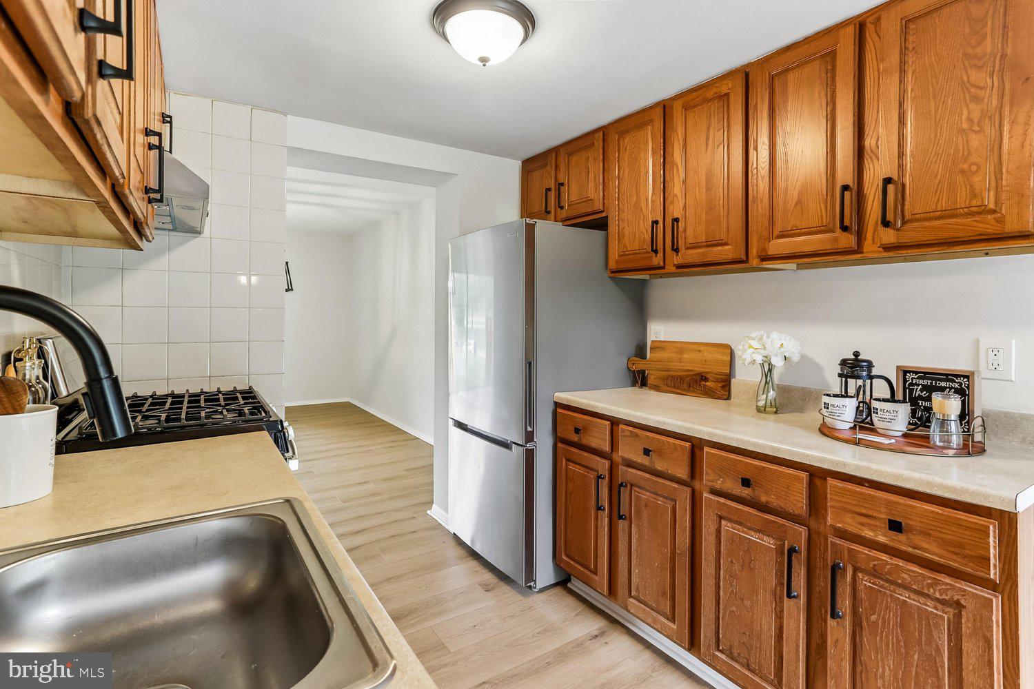 BURNT MILLS TOWNHOUSES - Residential