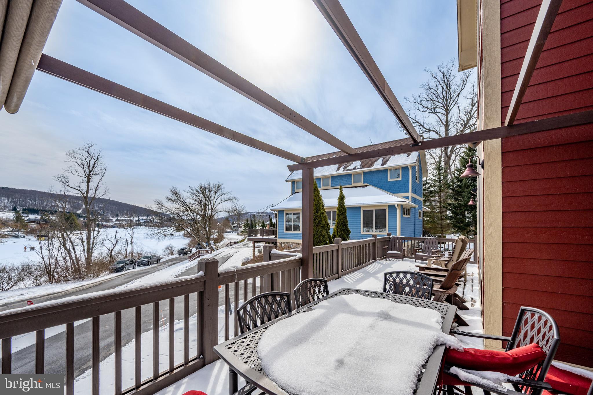 WALTONS LANDING - Residential