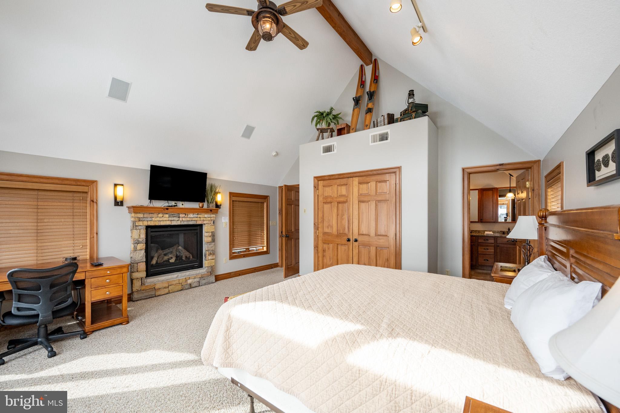 WALTONS LANDING - Residential