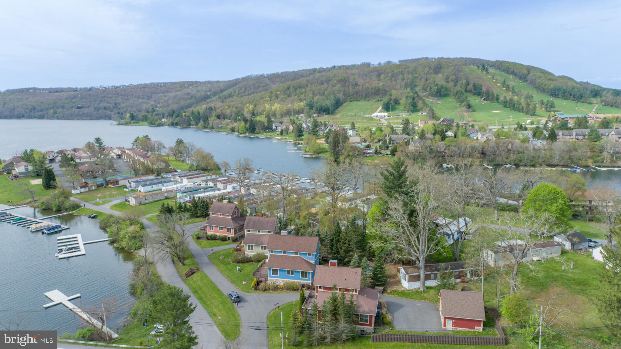 WALTONS LANDING - Residential