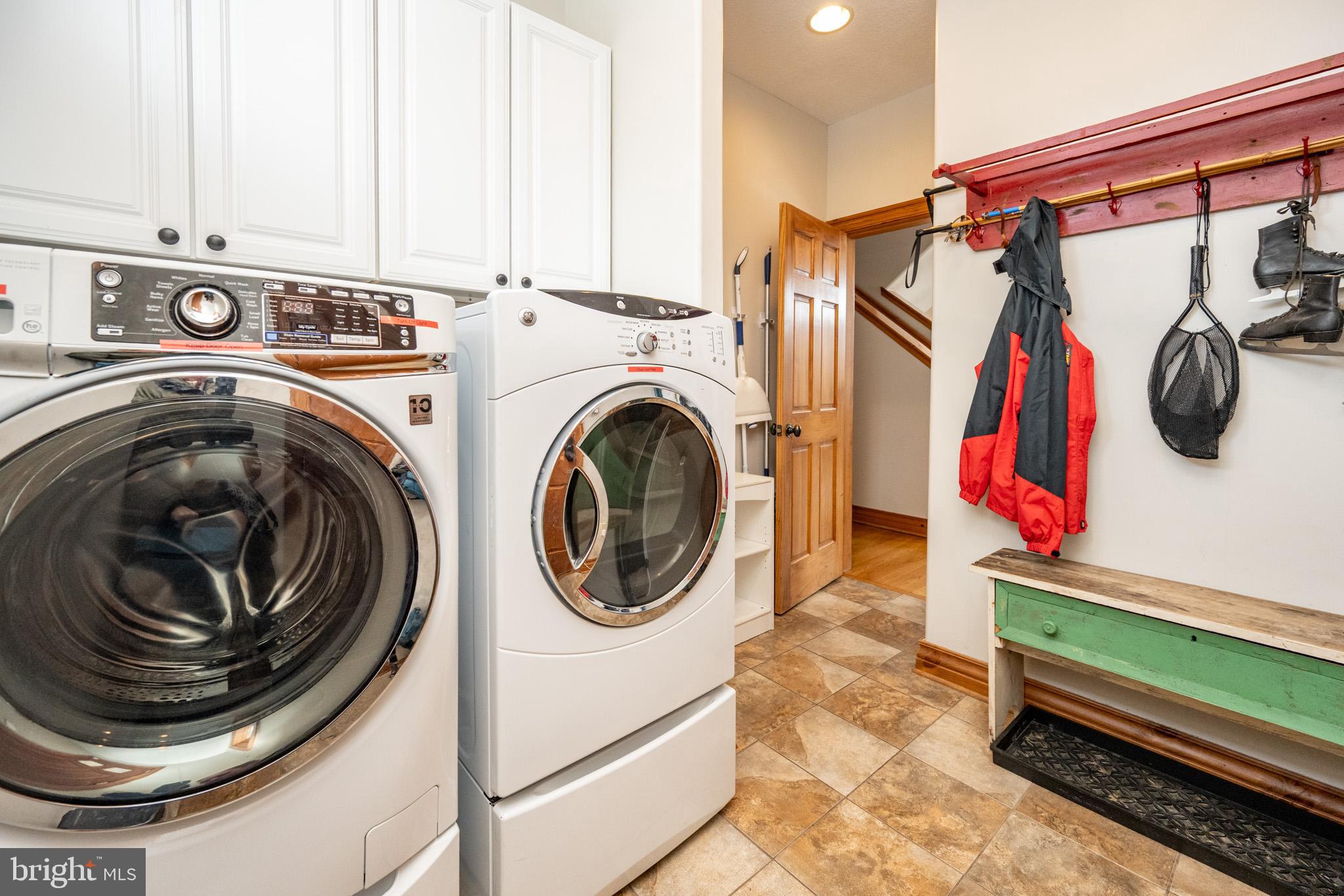 WALTONS LANDING - Residential