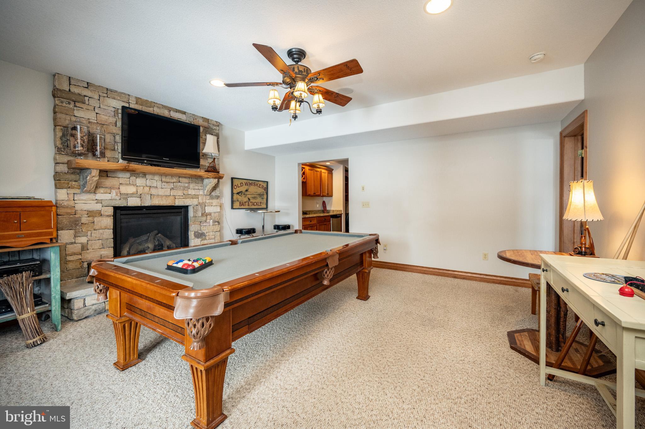 WALTONS LANDING - Residential