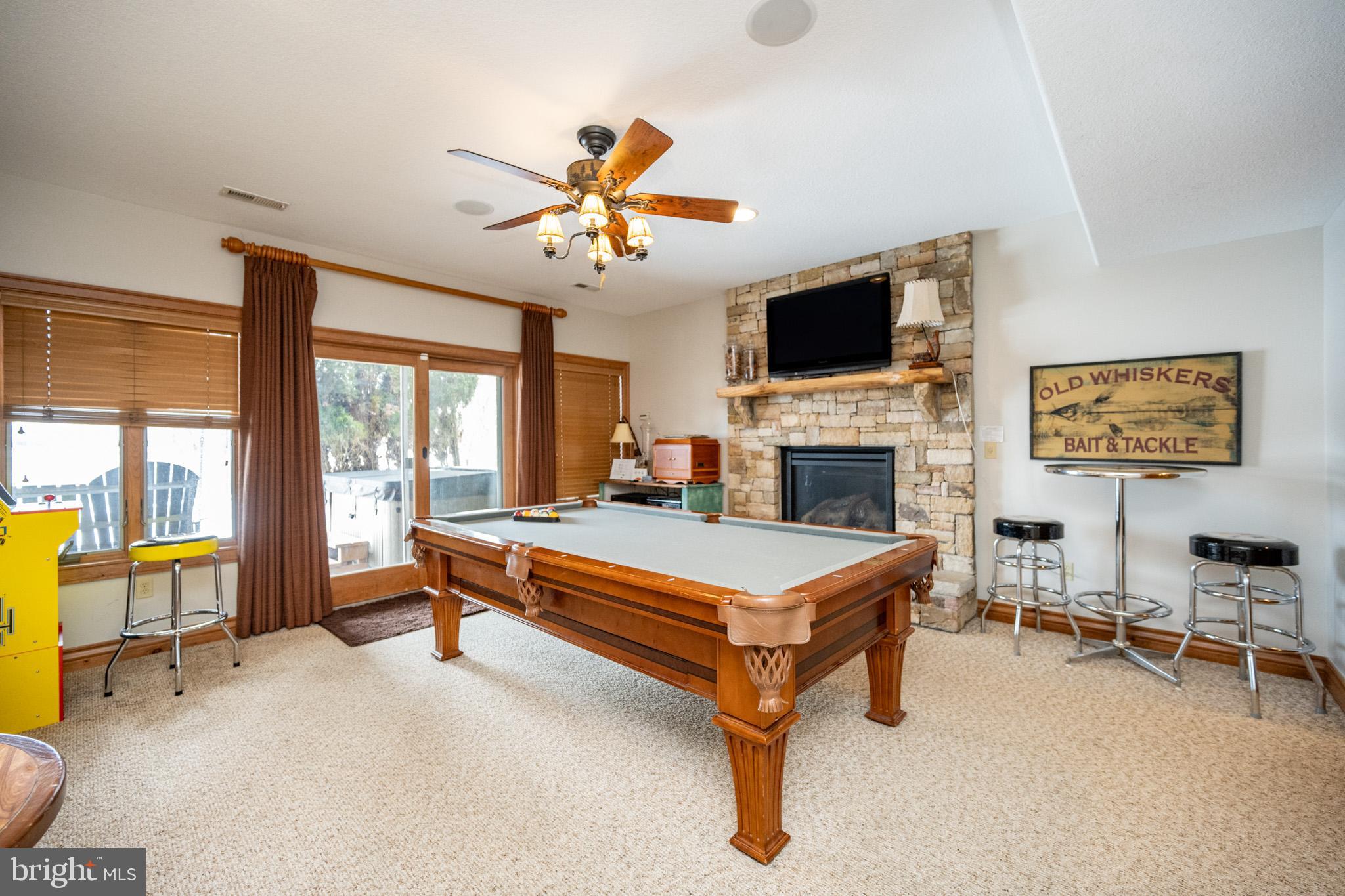 WALTONS LANDING - Residential