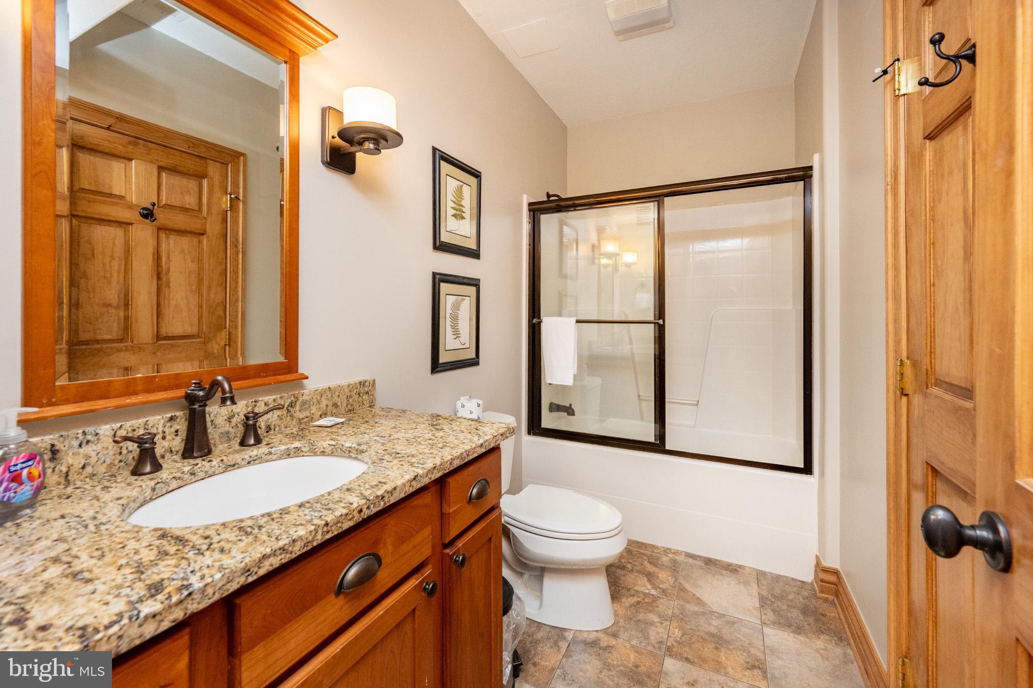 WALTONS LANDING - Residential