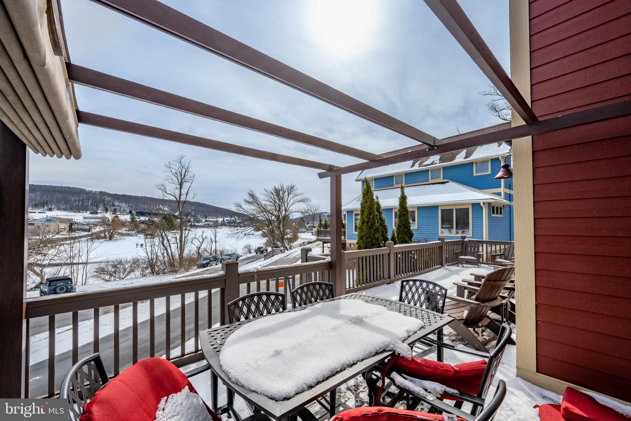WALTONS LANDING - Residential