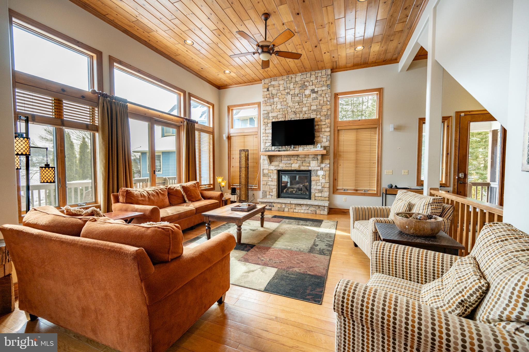 WALTONS LANDING - Residential