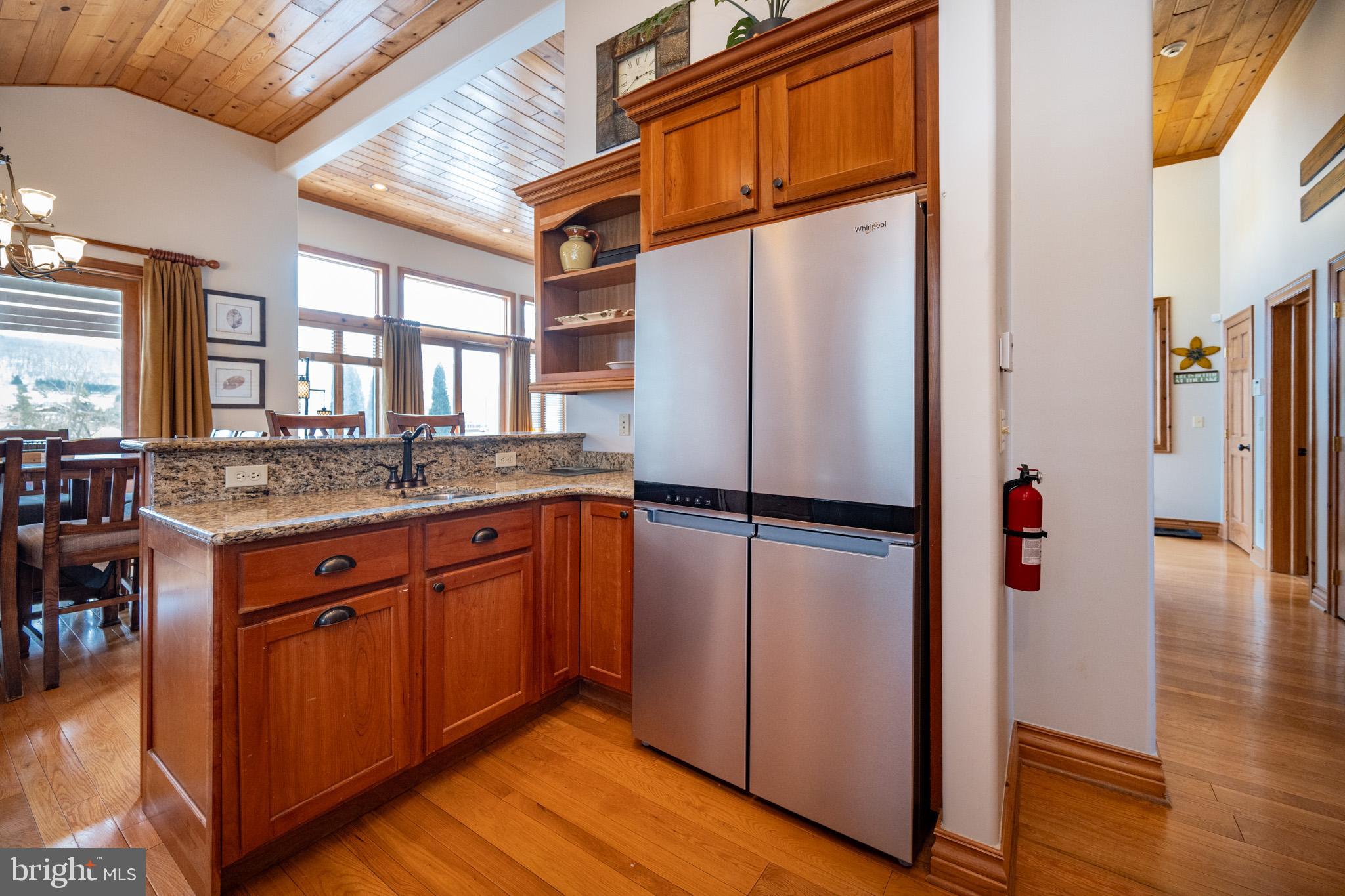 WALTONS LANDING - Residential
