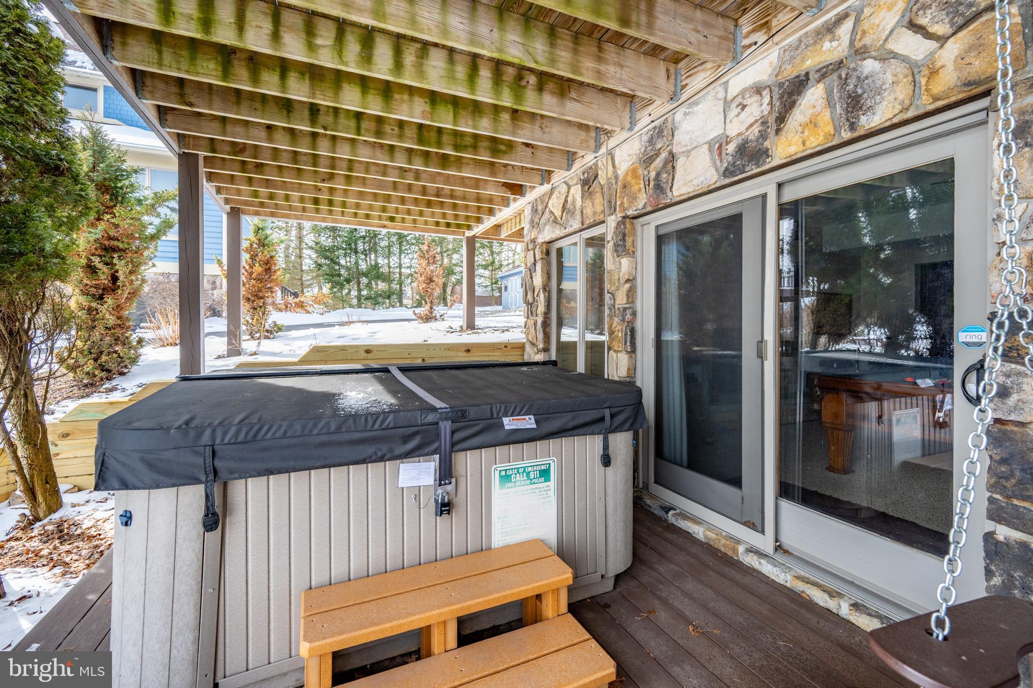 WALTONS LANDING - Residential
