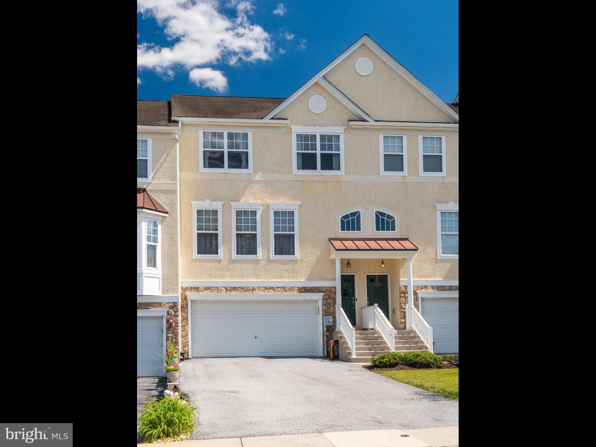 MEWS AT BAILEY STATION - Residential