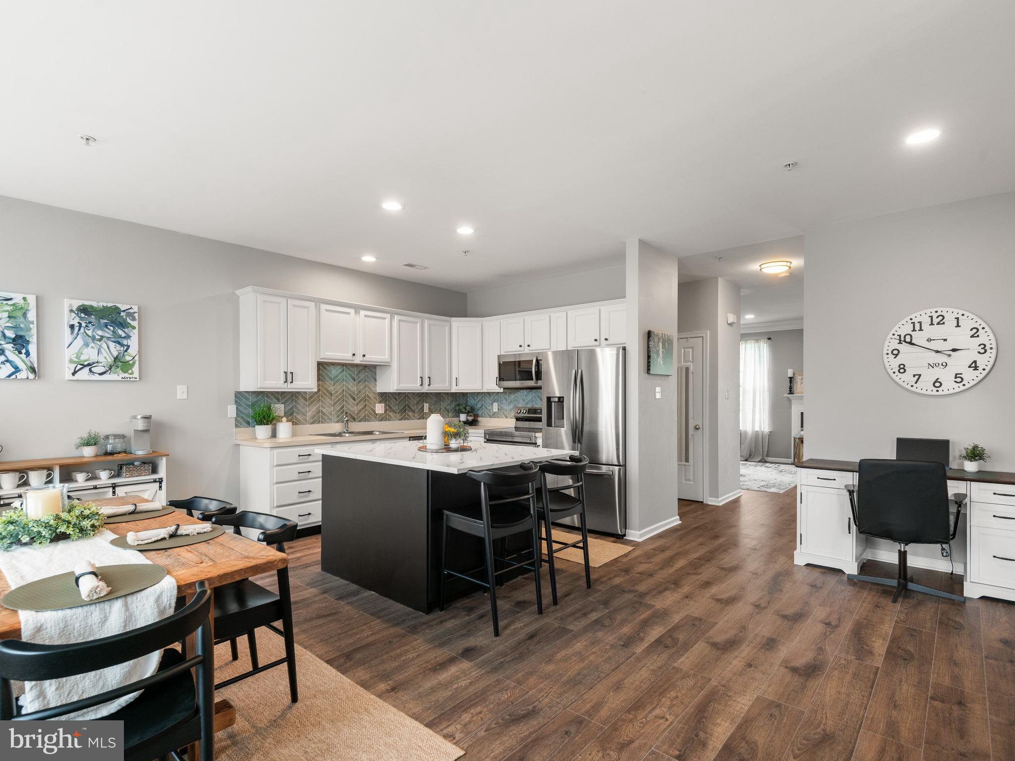 MEWS AT BAILEY STATION - Residential