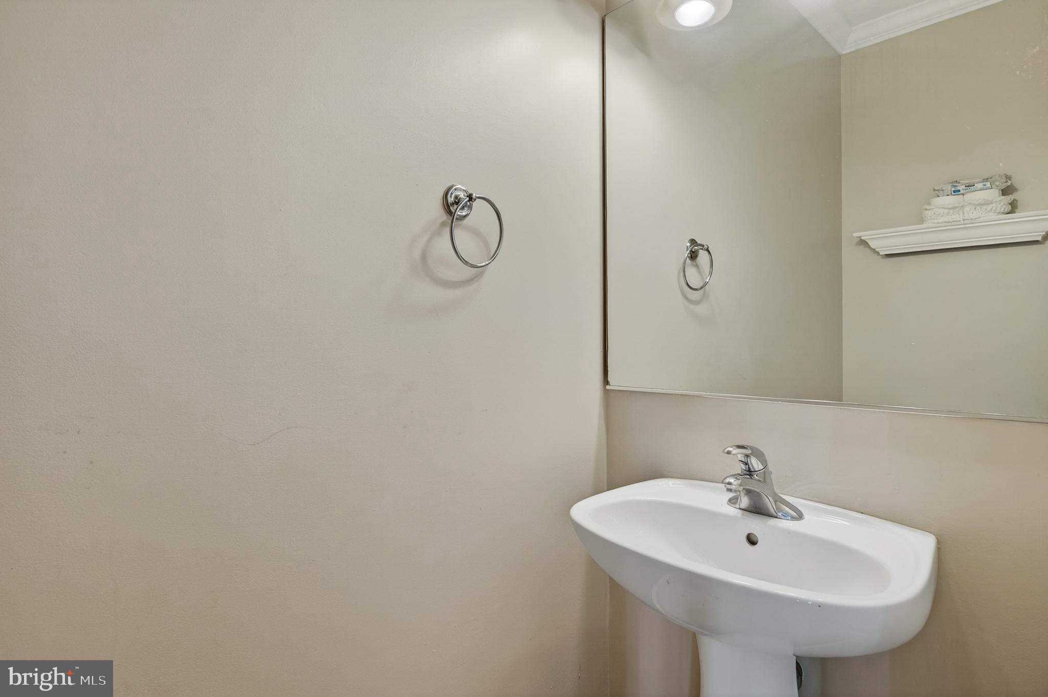 COUNTRY CLUB ESTAT - Residential