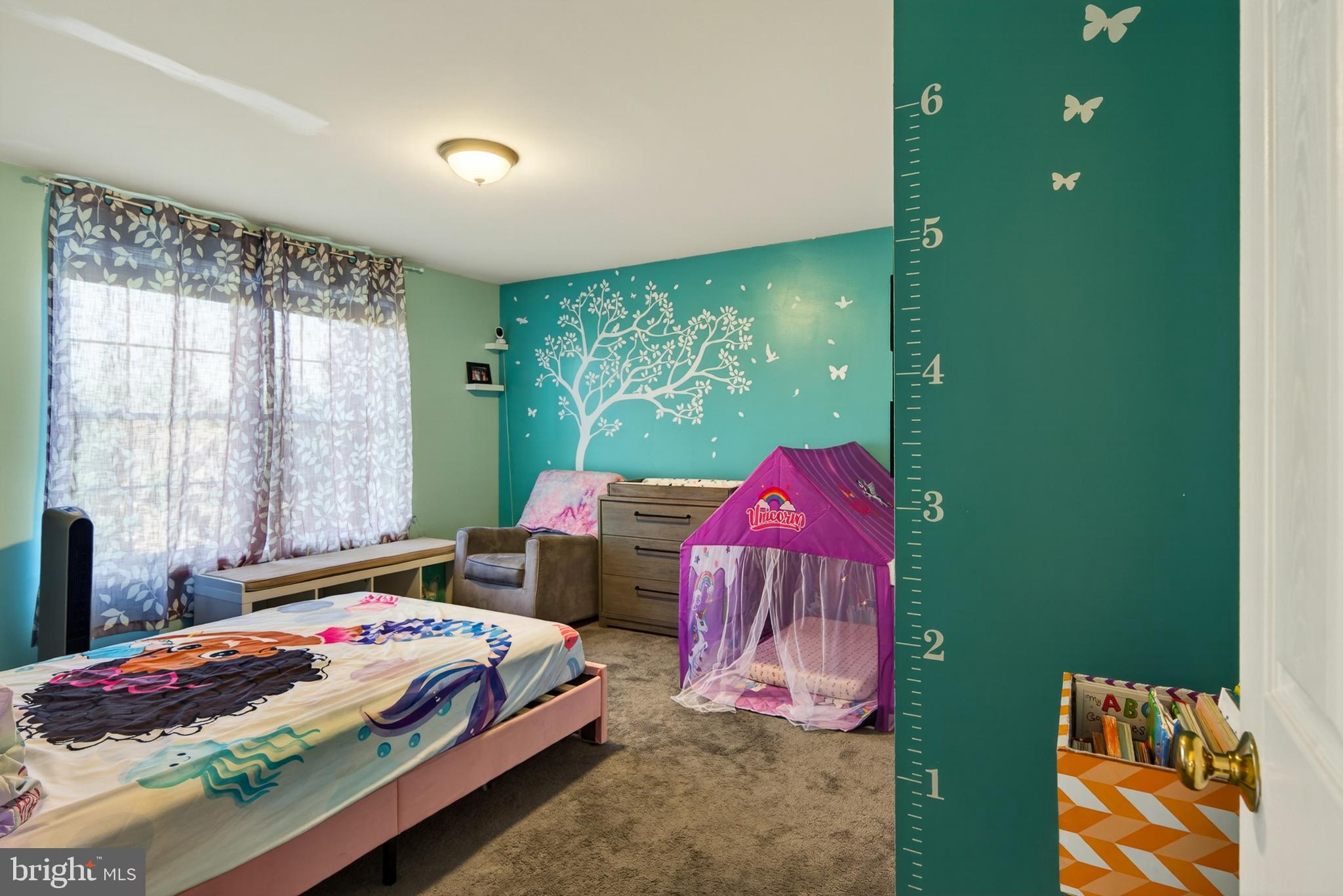 COUNTRY CLUB ESTAT - Residential