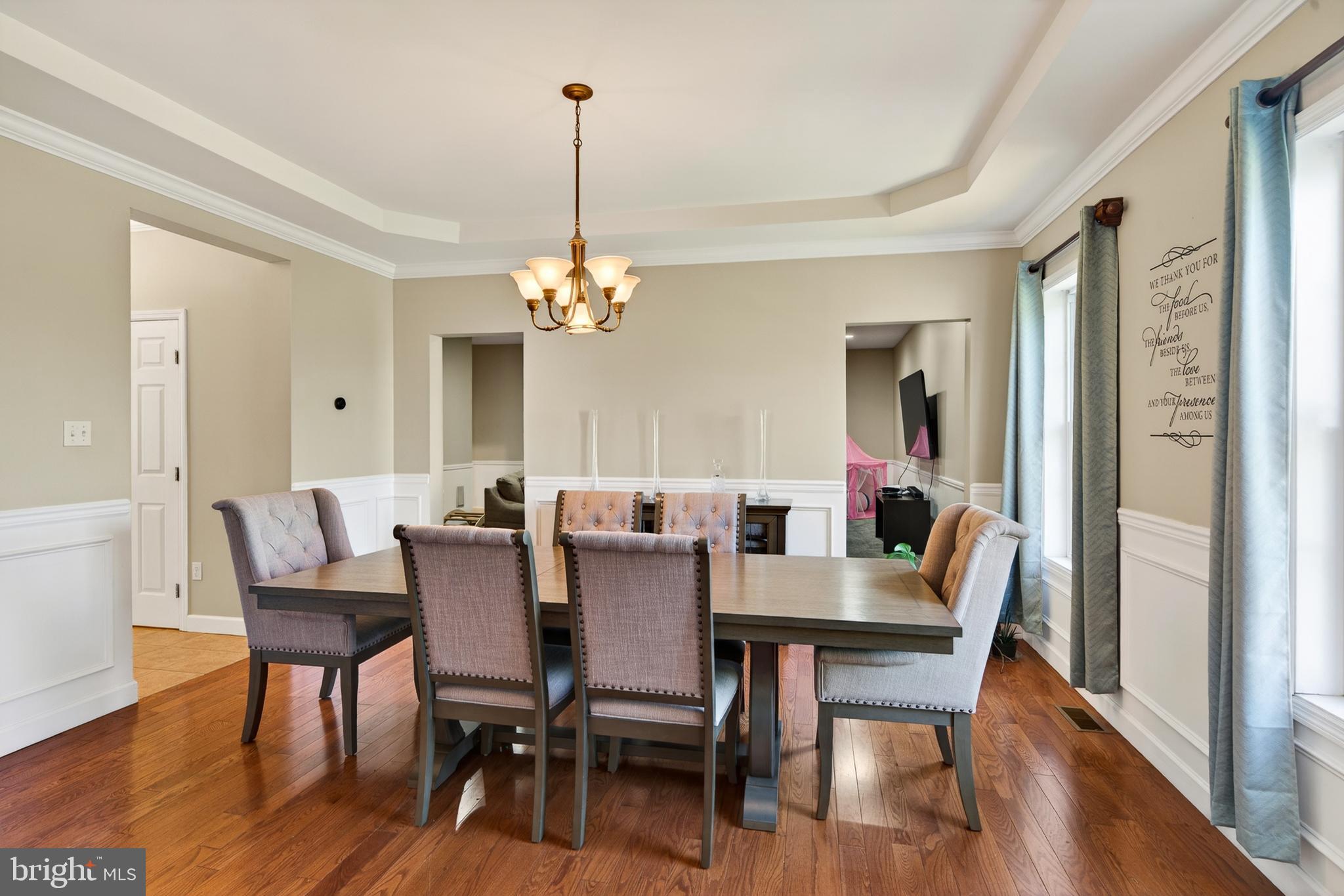 COUNTRY CLUB ESTAT - Residential