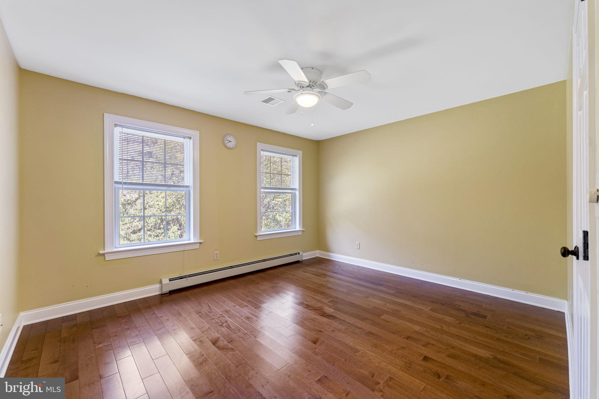 WILLISTOWN ACRES - Residential