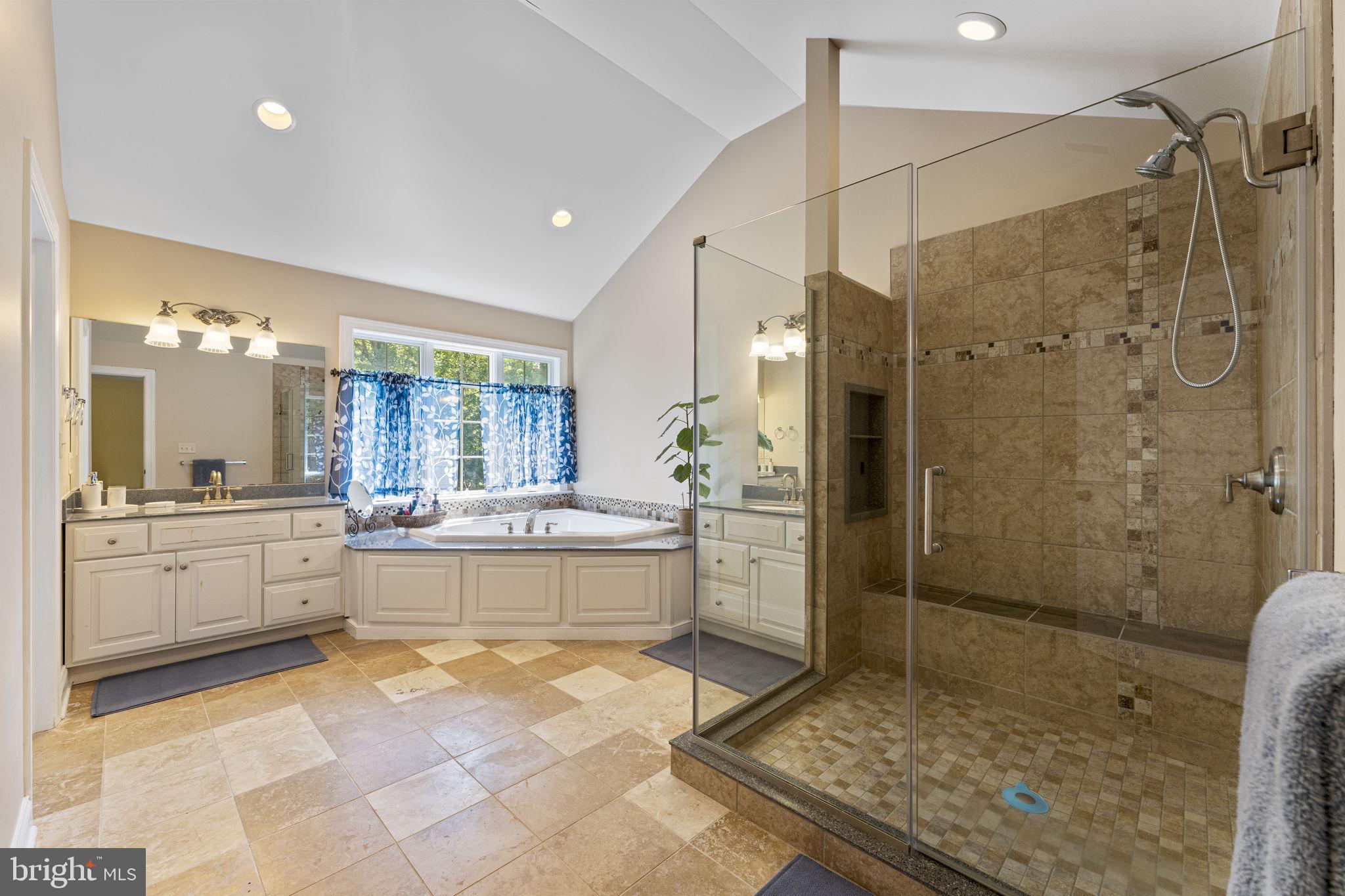 WILLISTOWN ACRES - Residential