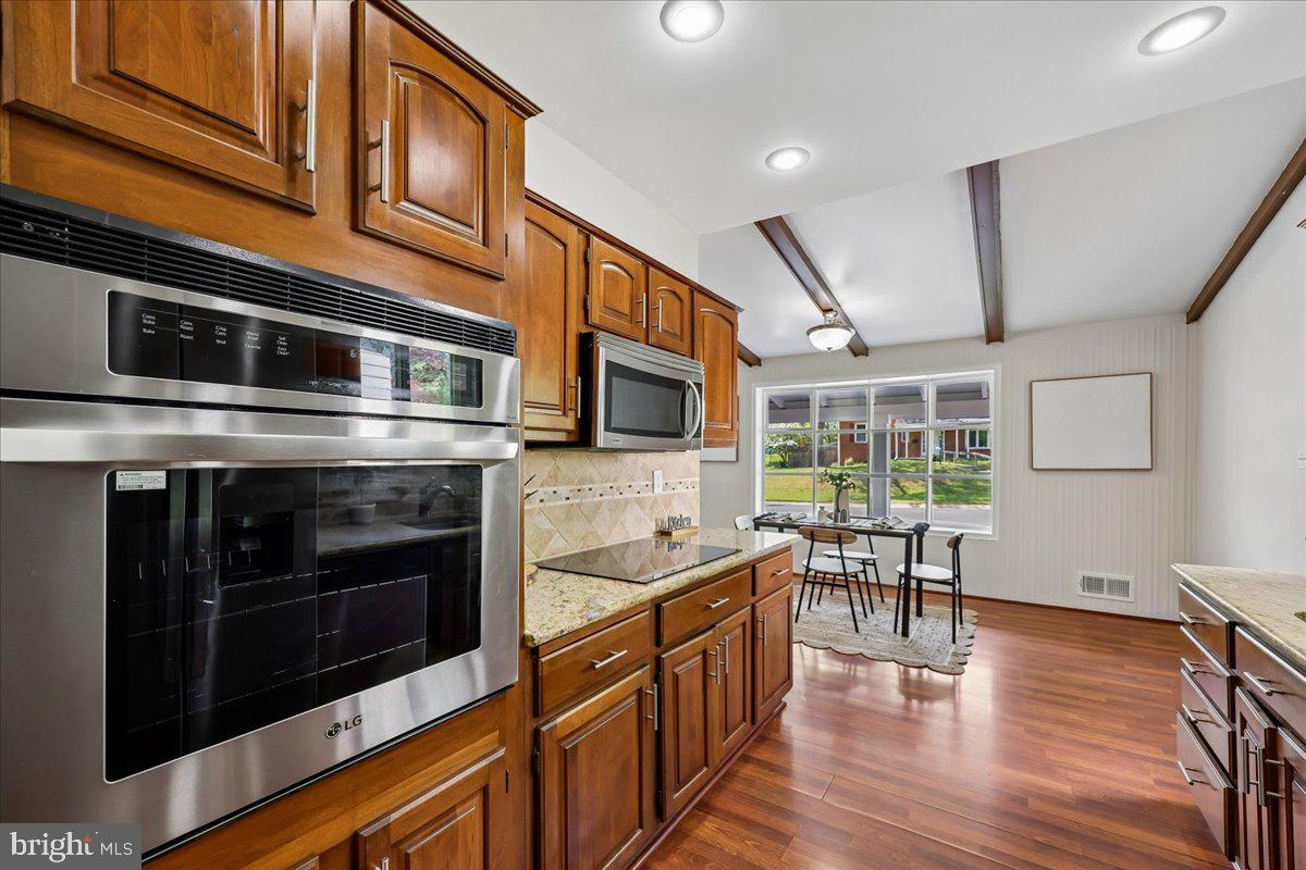KEMP MILL ESTATES - Residential
