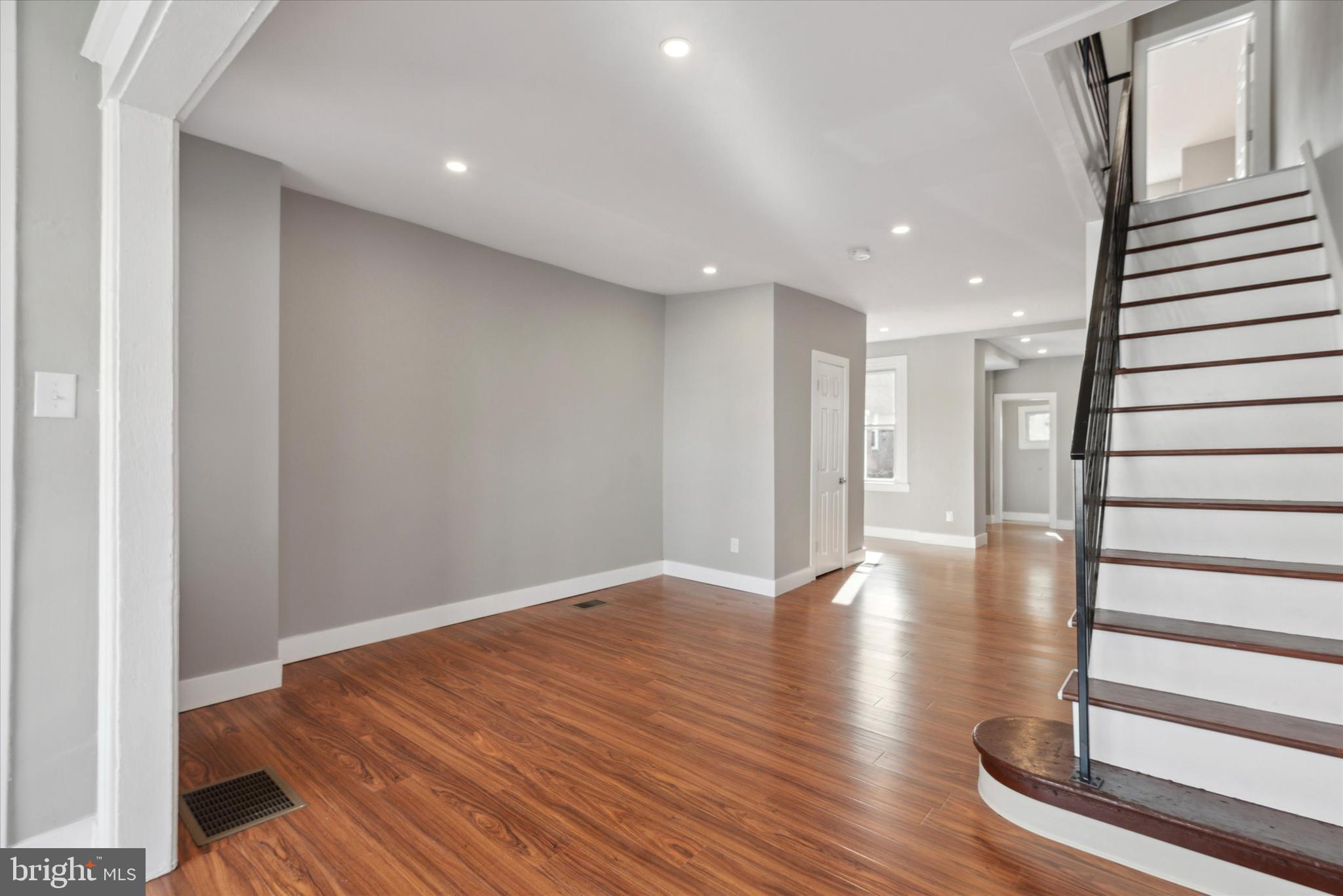 OAK LANE - Residential Lease