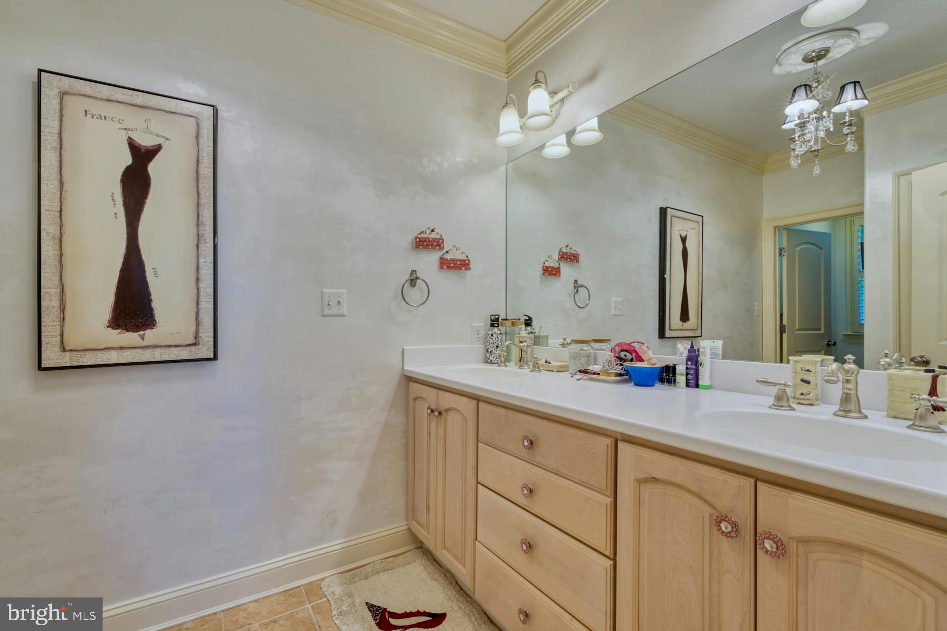WARDOUR - Residential