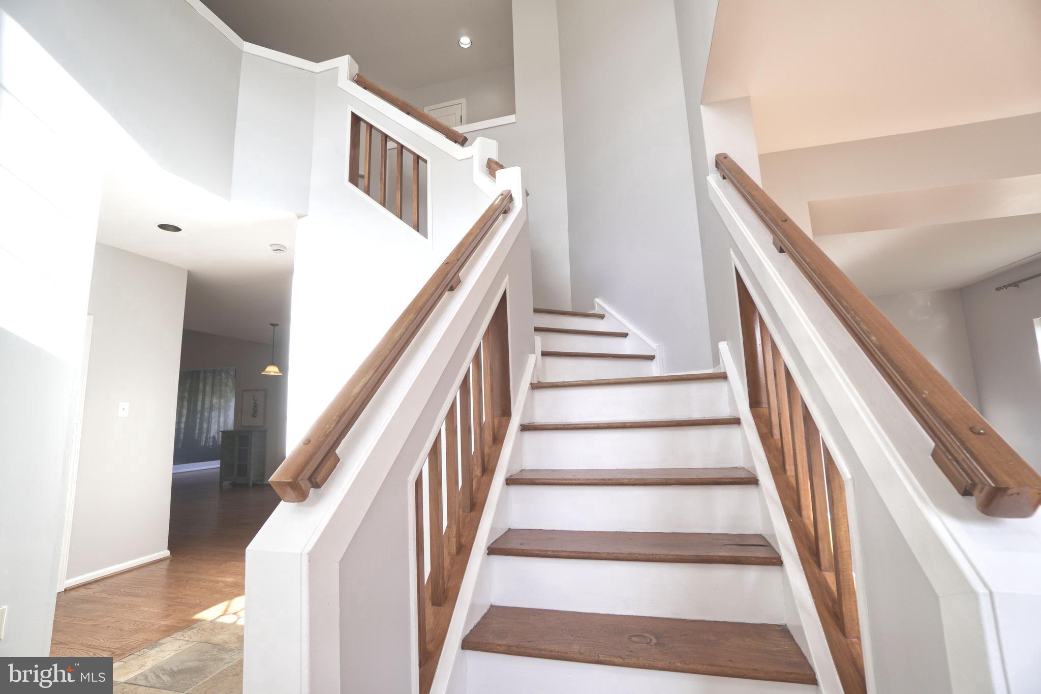 NORTH POINTE - Residential