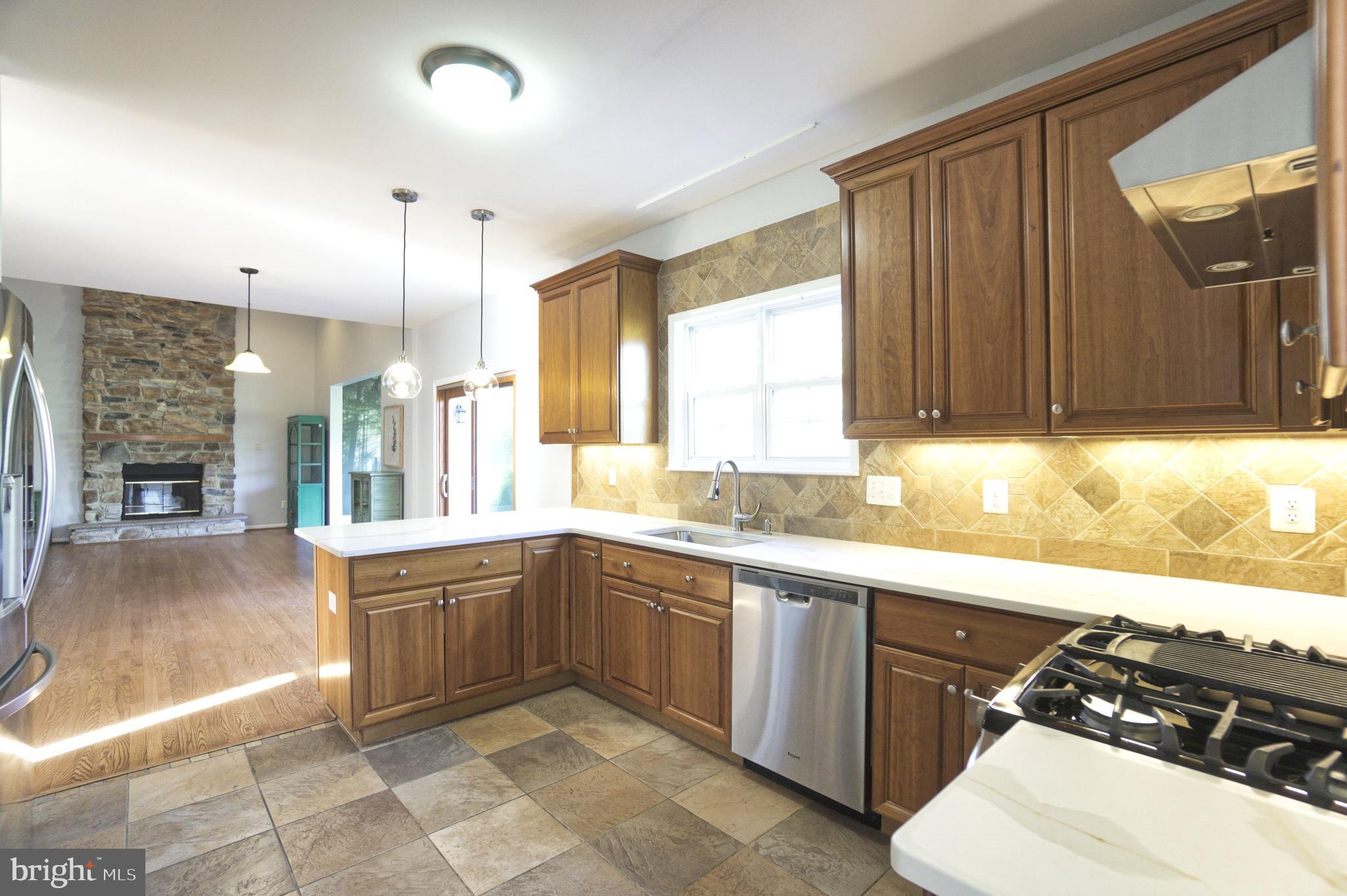 NORTH POINTE - Residential