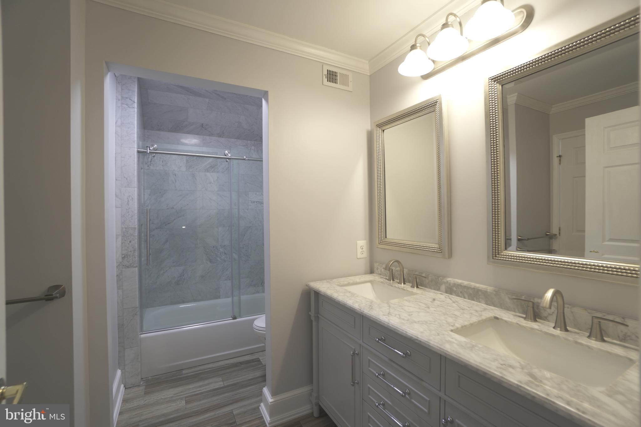NORTH POINTE - Residential