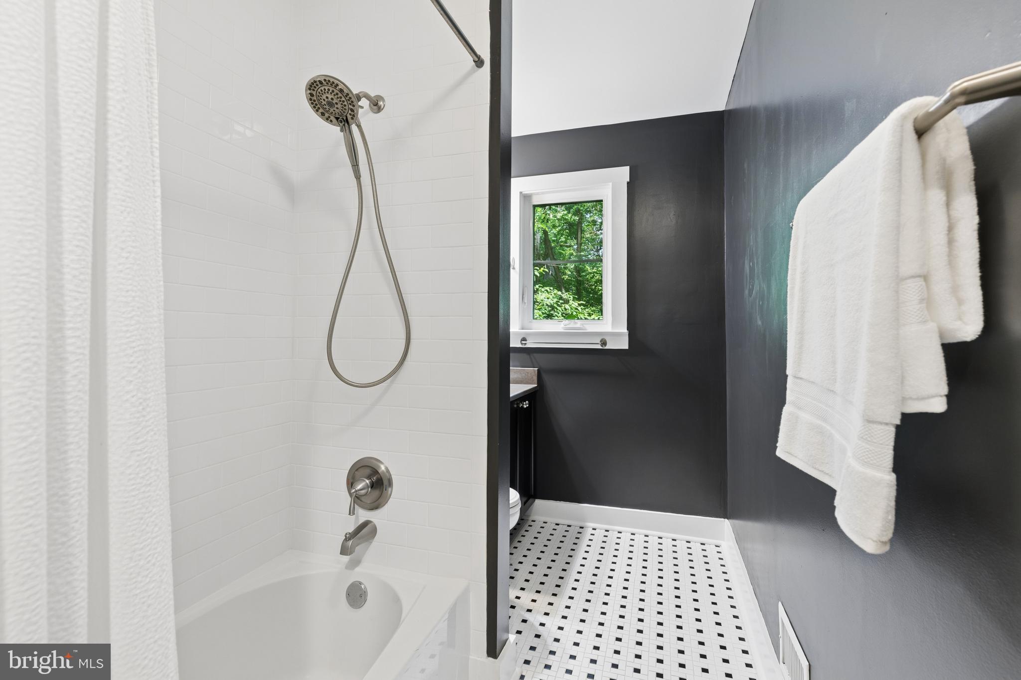 SEVERNA PARK - Residential
