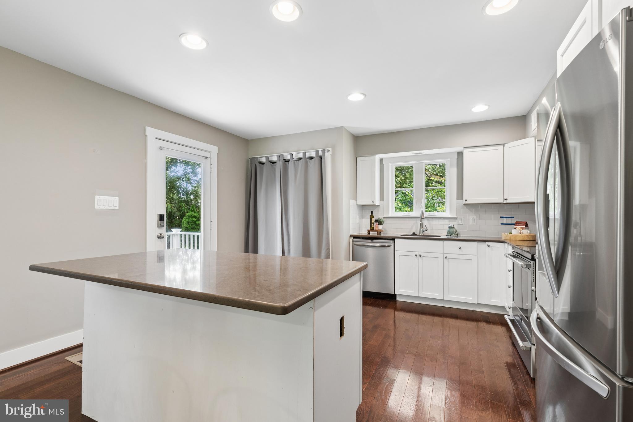 SEVERNA PARK - Residential