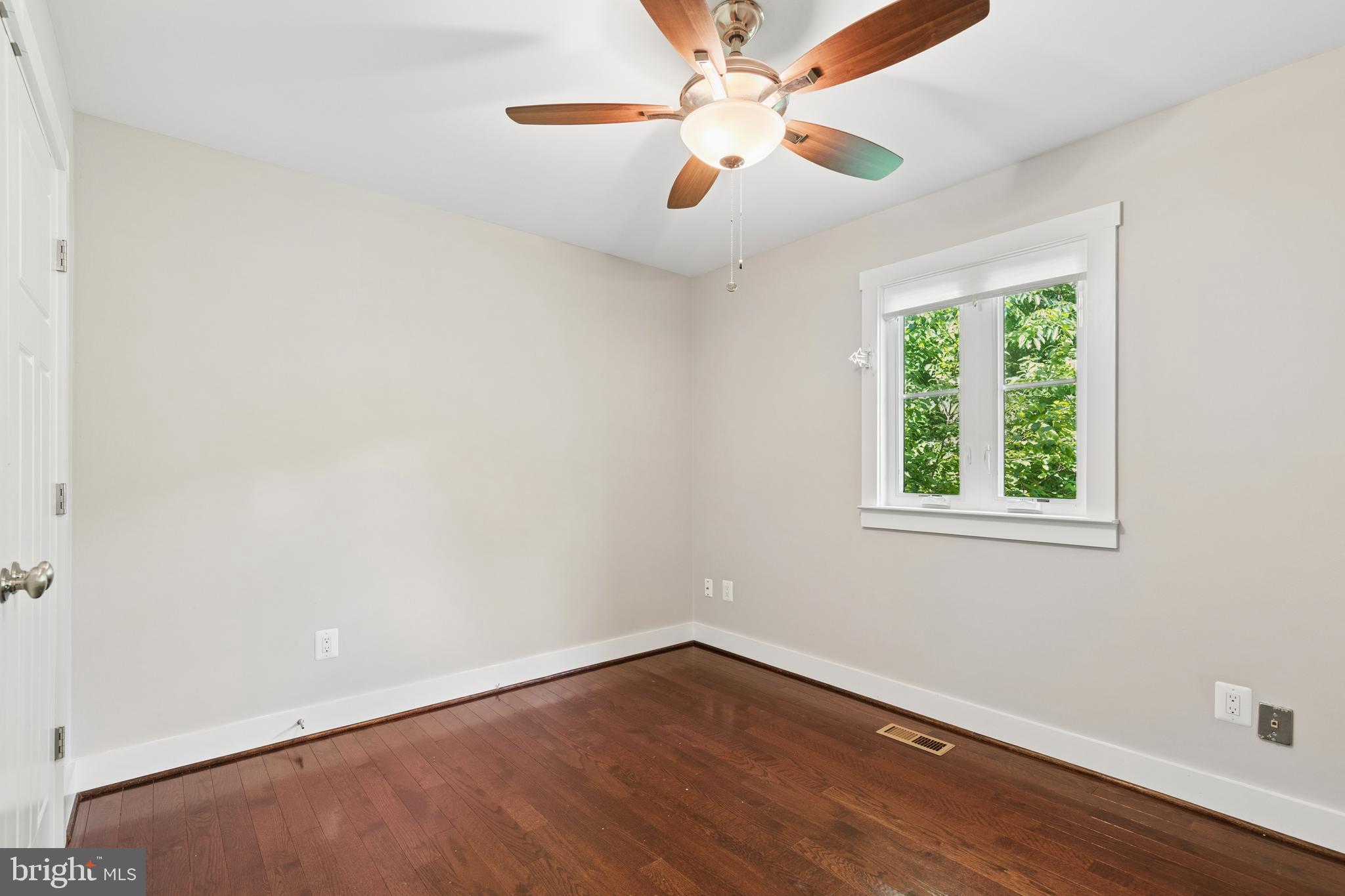 SEVERNA PARK - Residential