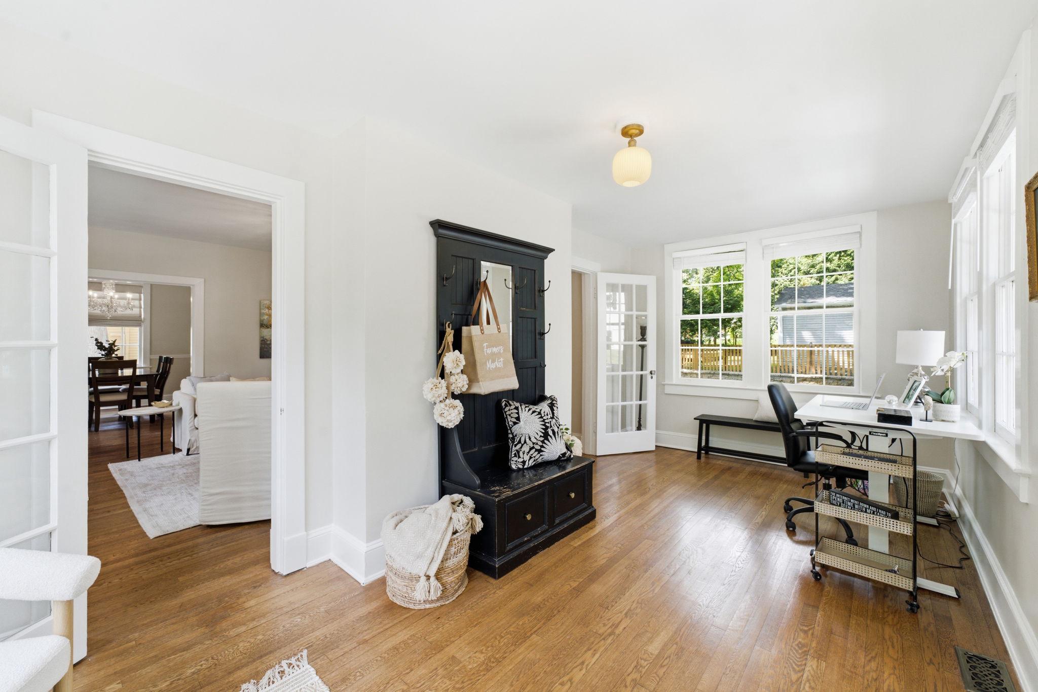 KENSINGTON PARK - Residential