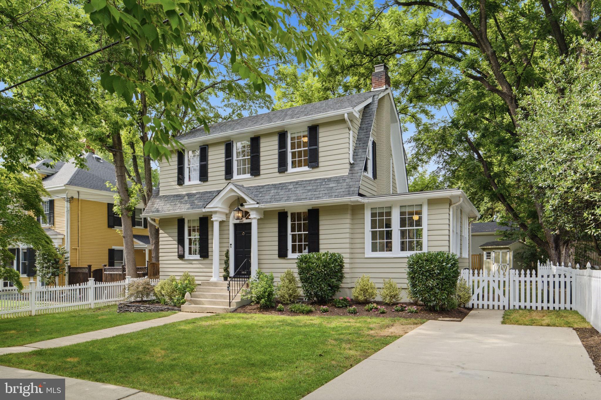 KENSINGTON PARK - Residential