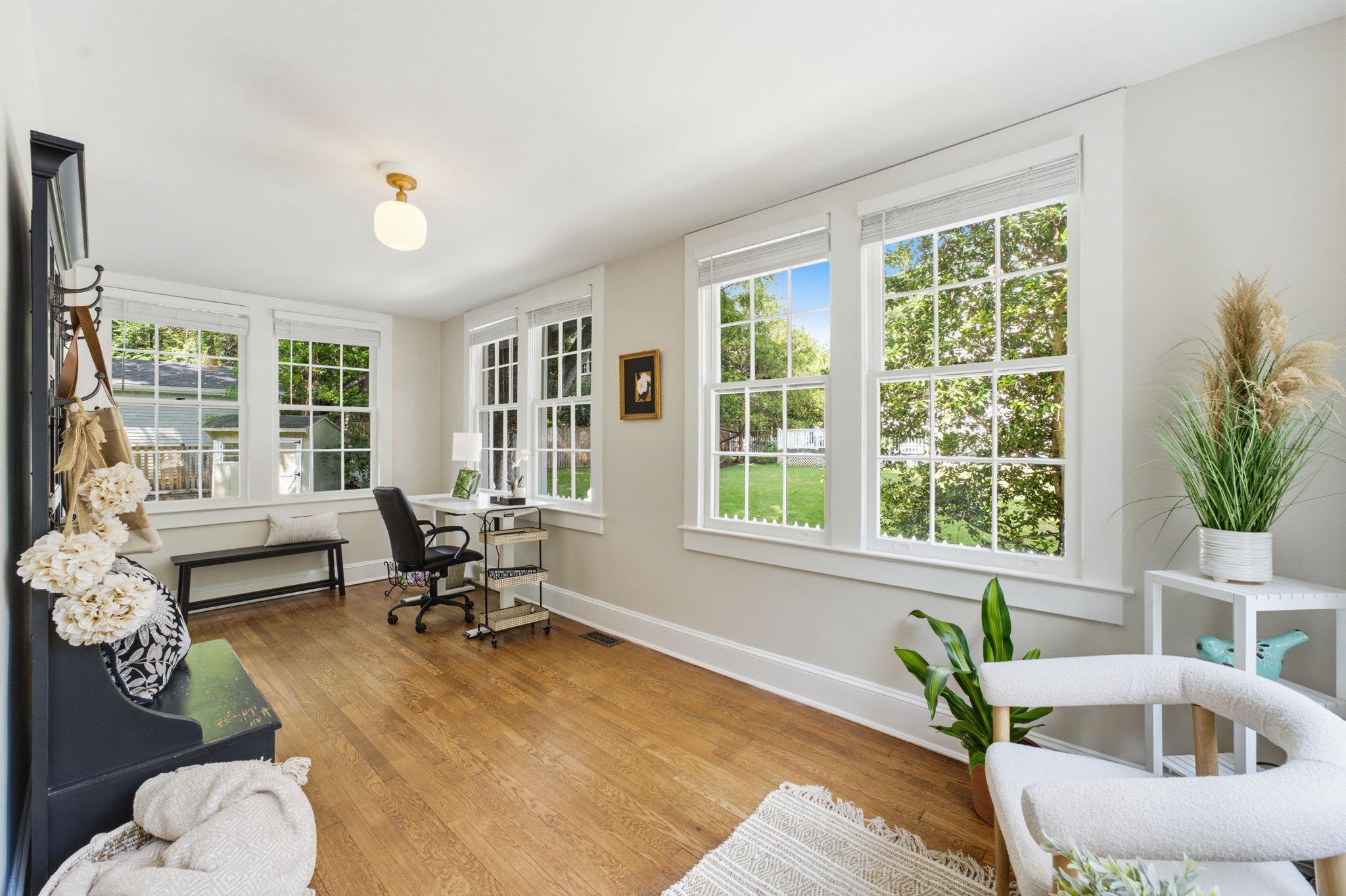 KENSINGTON PARK - Residential